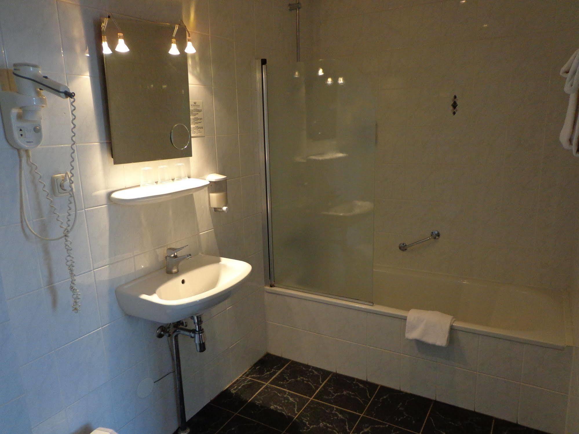 Hotel Wilhelmina Венло Екстериор снимка