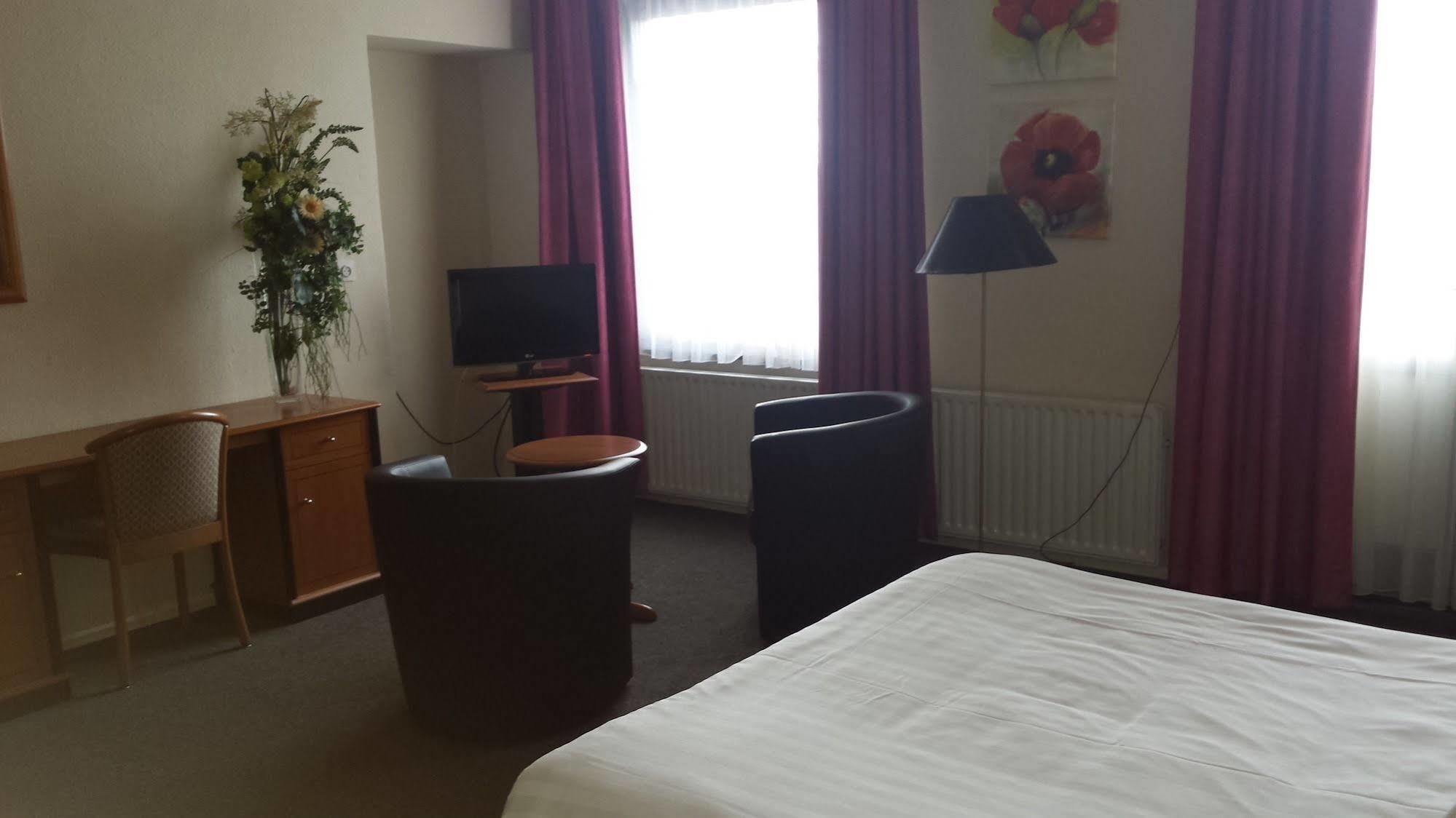 Hotel Wilhelmina Венло Екстериор снимка